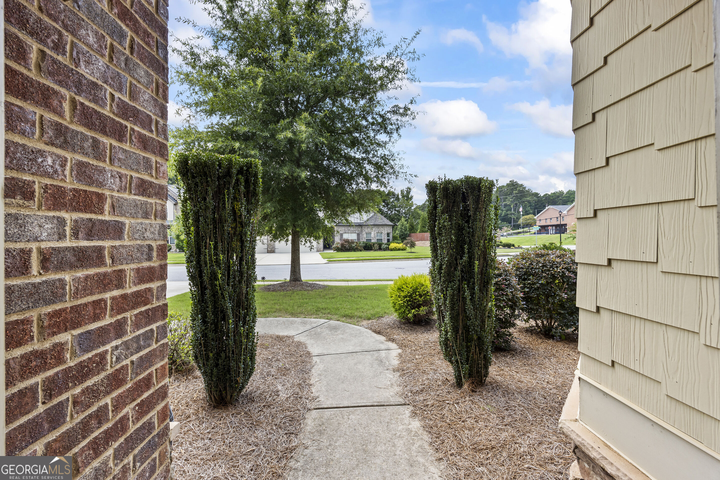 4299 Two Bridge Drive Property Photo 5
