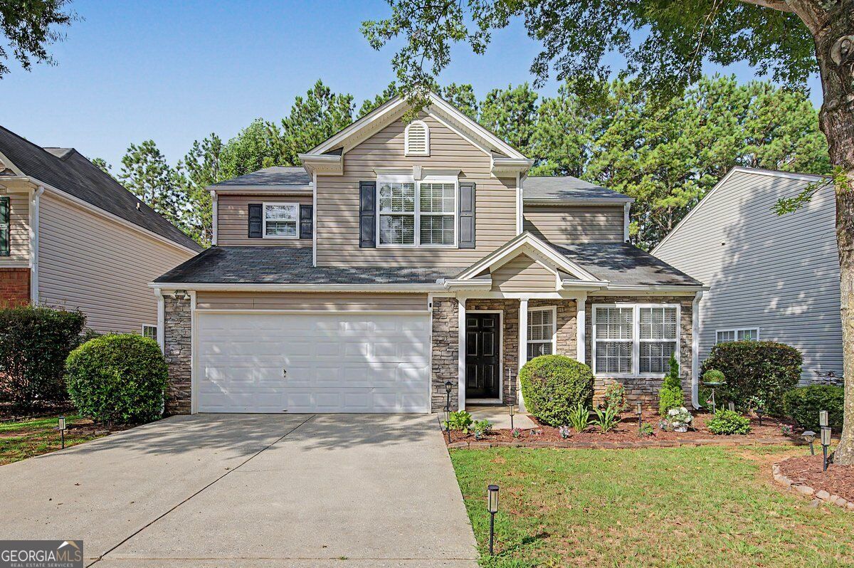 111 Village Trace Property Photo 1