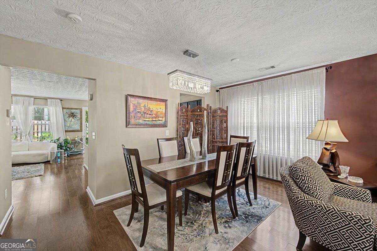 111 Village Trace Property Photo 6