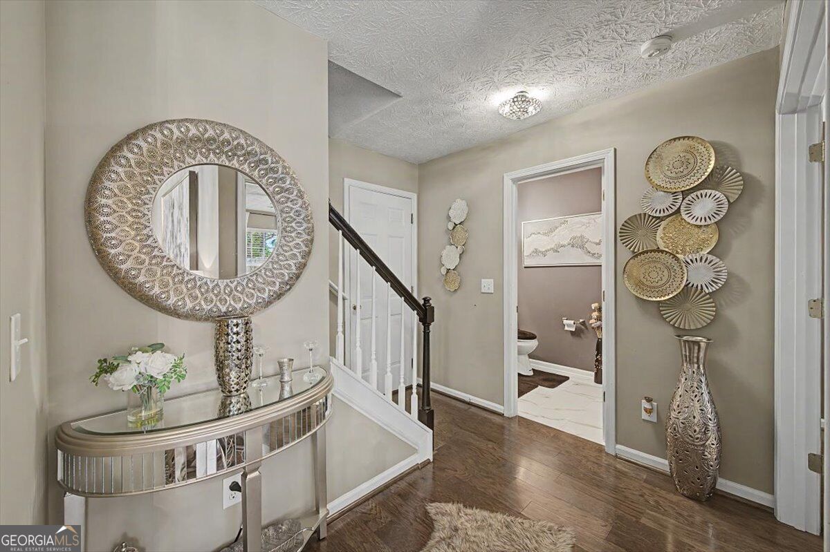 111 Village Trace Property Photo 19