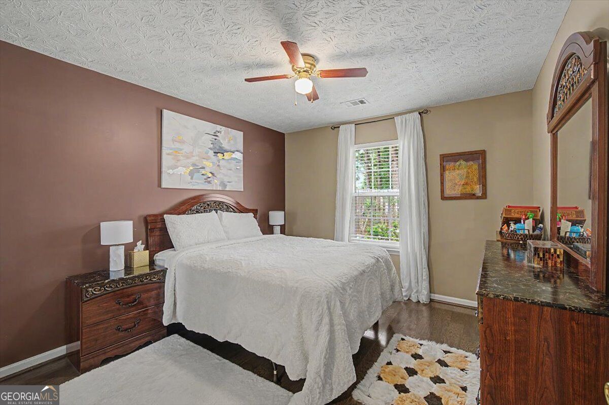 111 Village Trace Property Photo 20