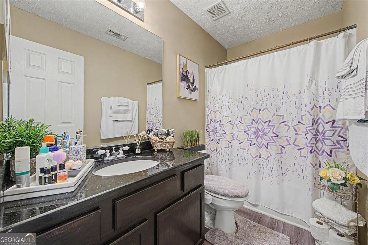 111 Village Trace Property Photo 26