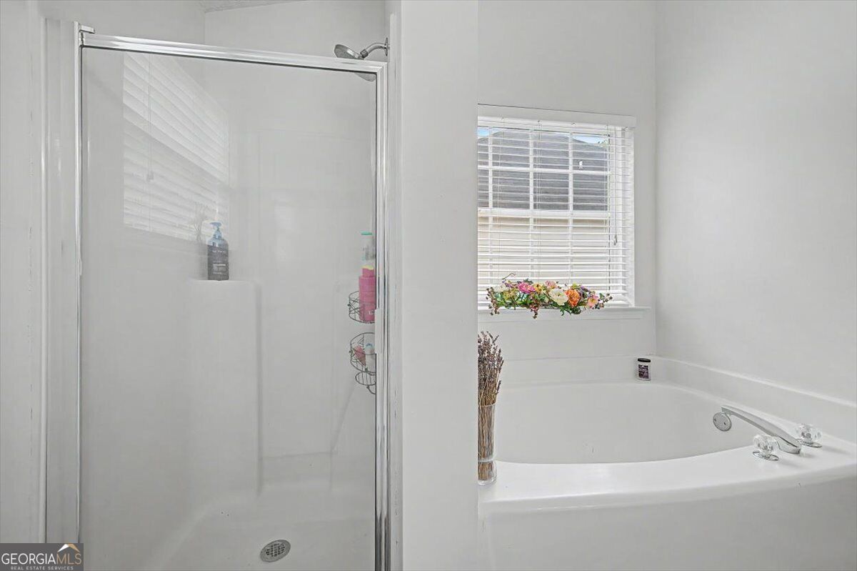 111 Village Trace Property Photo 31