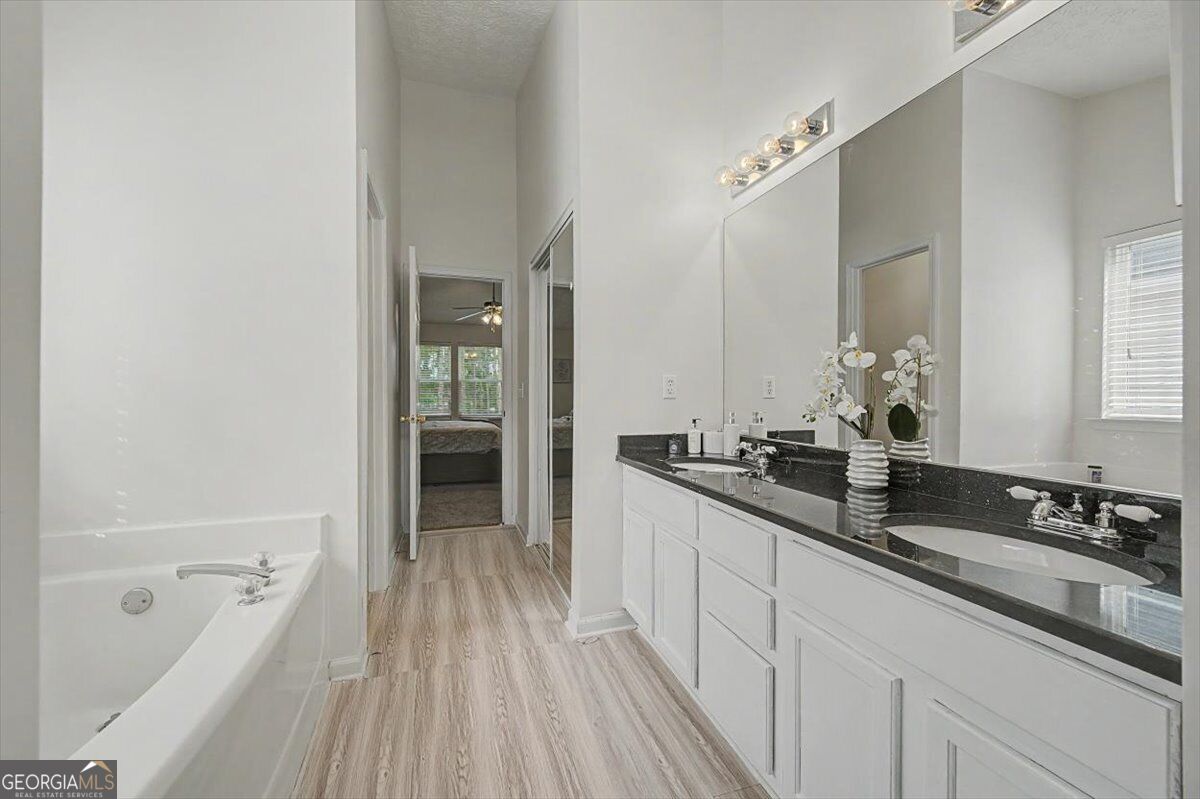 111 Village Trace Property Photo 33