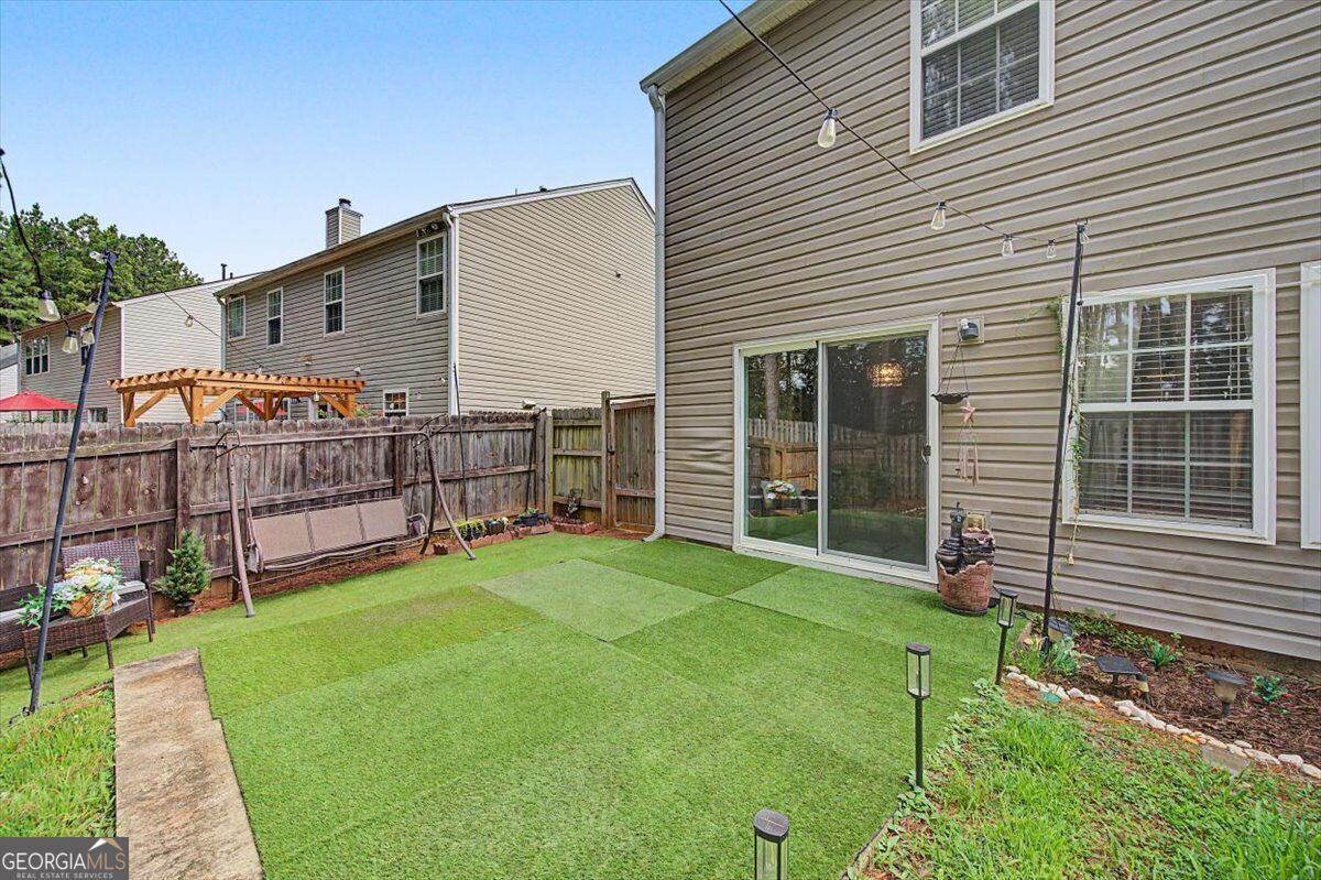 111 Village Trace Property Photo 38