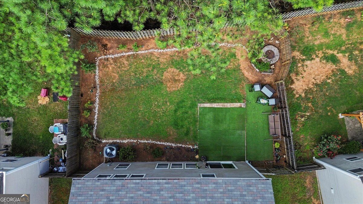 111 Village Trace Property Photo 39