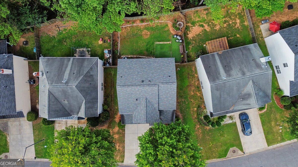 111 Village Trace Property Photo 40