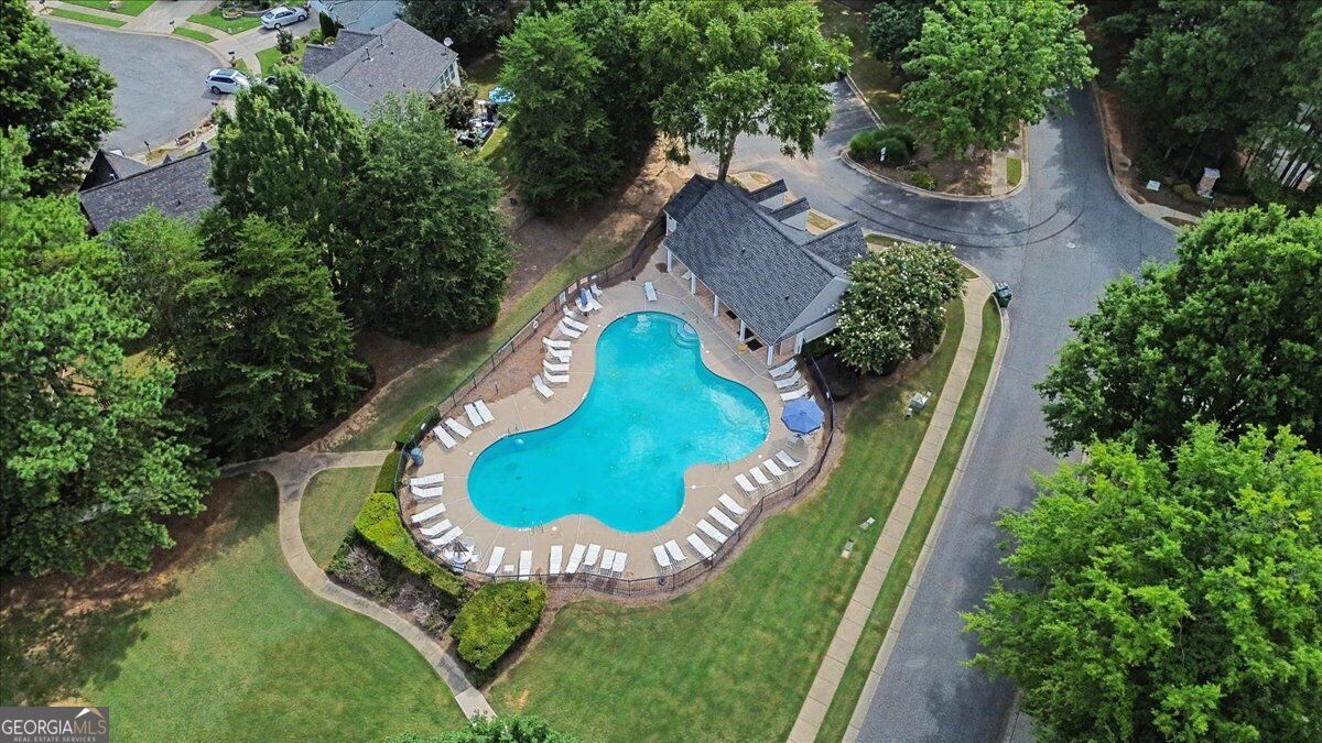 111 Village Trace Property Photo 42