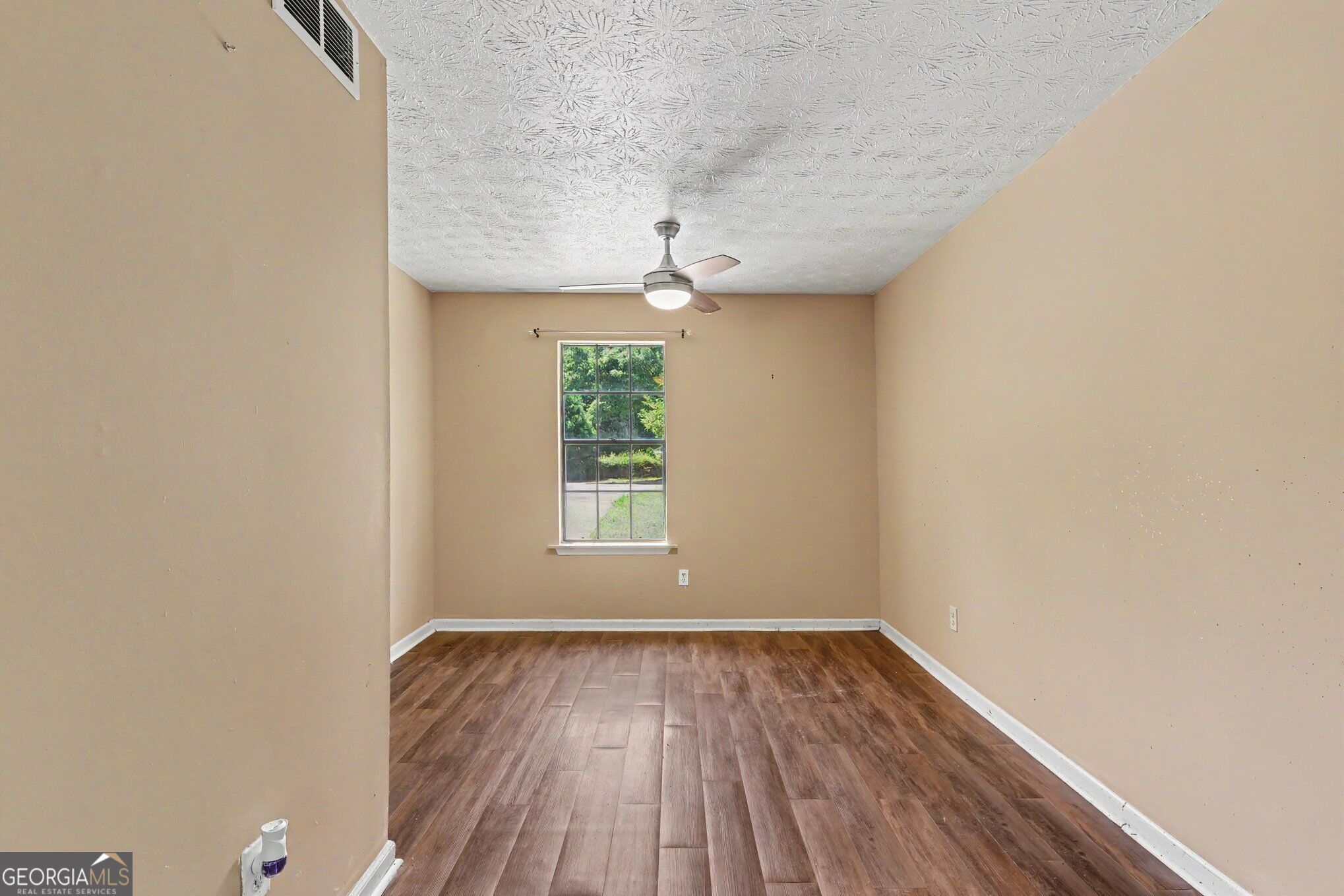 655 Harvard Drive Nw Property Photo 6