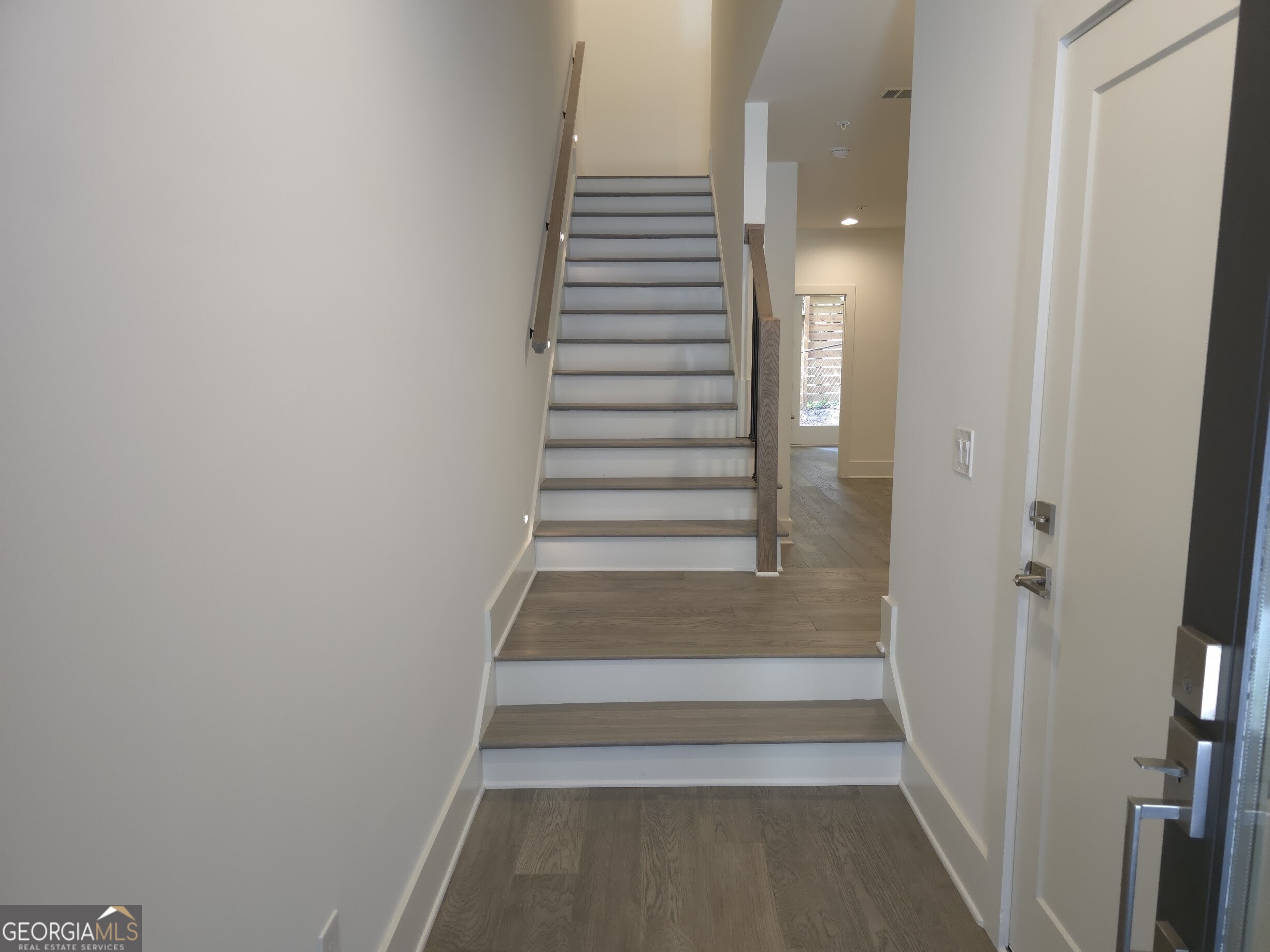 428 Cedar Dust Drive Property Photo 3
