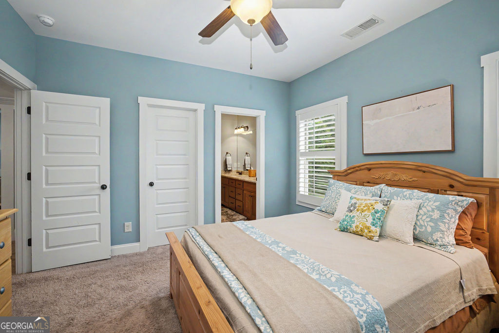 217 Gates Entry Property Photo 31