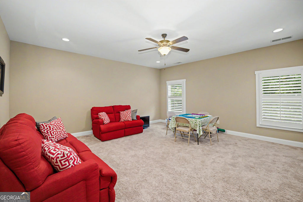 217 Gates Entry Property Photo 35