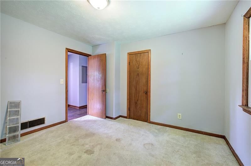 7 West Drive Property Photo 28
