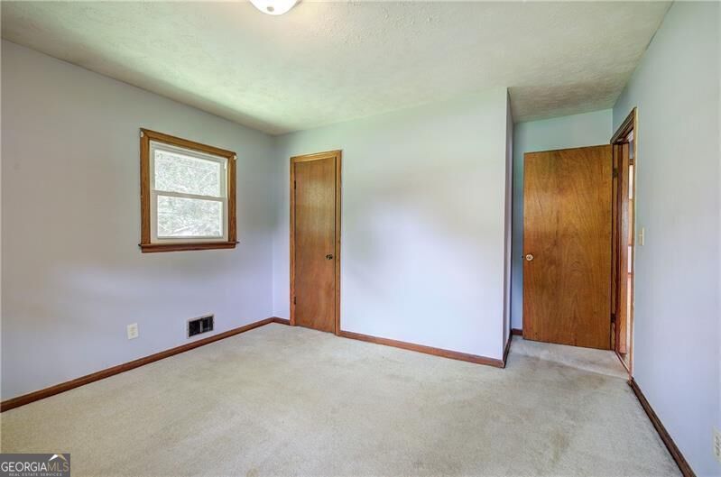 7 West Drive Property Photo 36