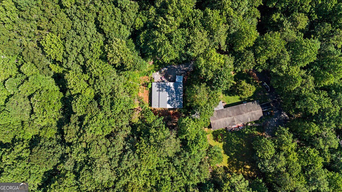 10589 Cumming Highway Property Photo 17