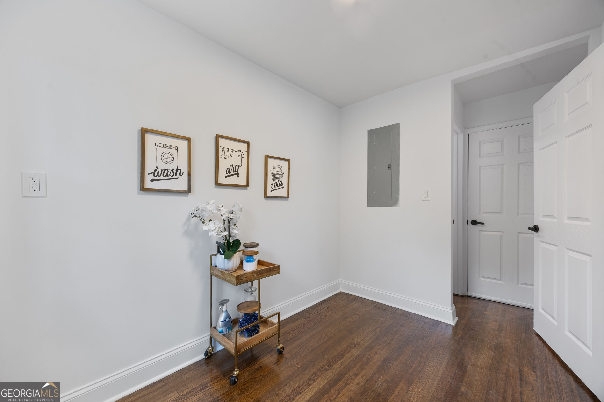 1870 Avone Avenue Property Photo 16