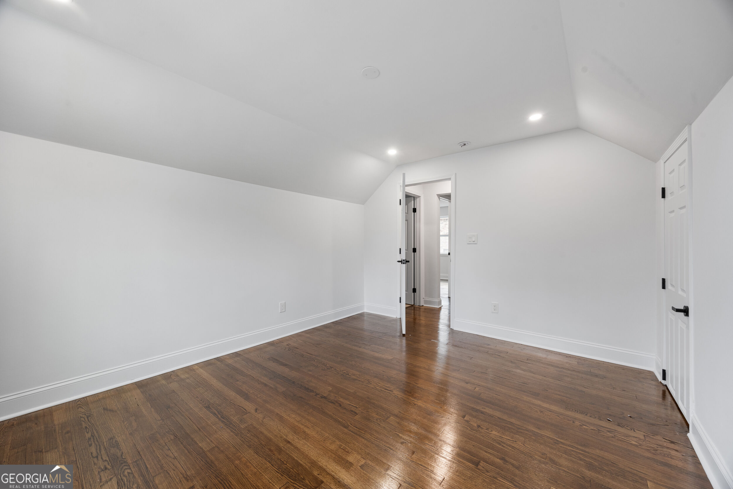 1870 Avone Avenue Property Photo 35