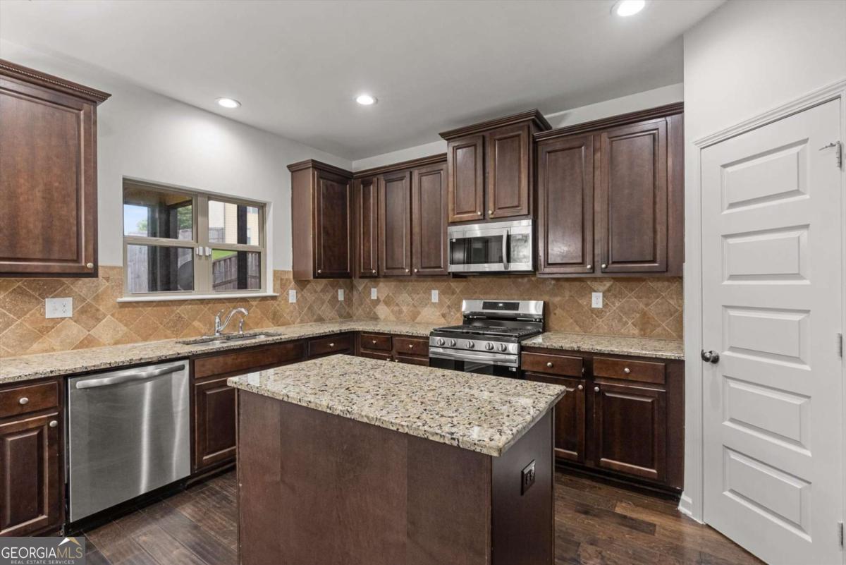 3805 Beaver Swamp Road Property Photo 12