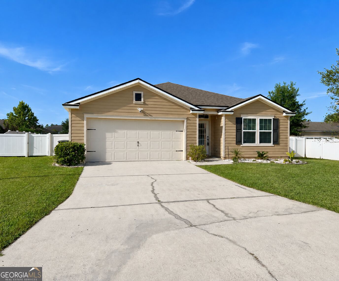 204 Hayworth Court Property Photo 2
