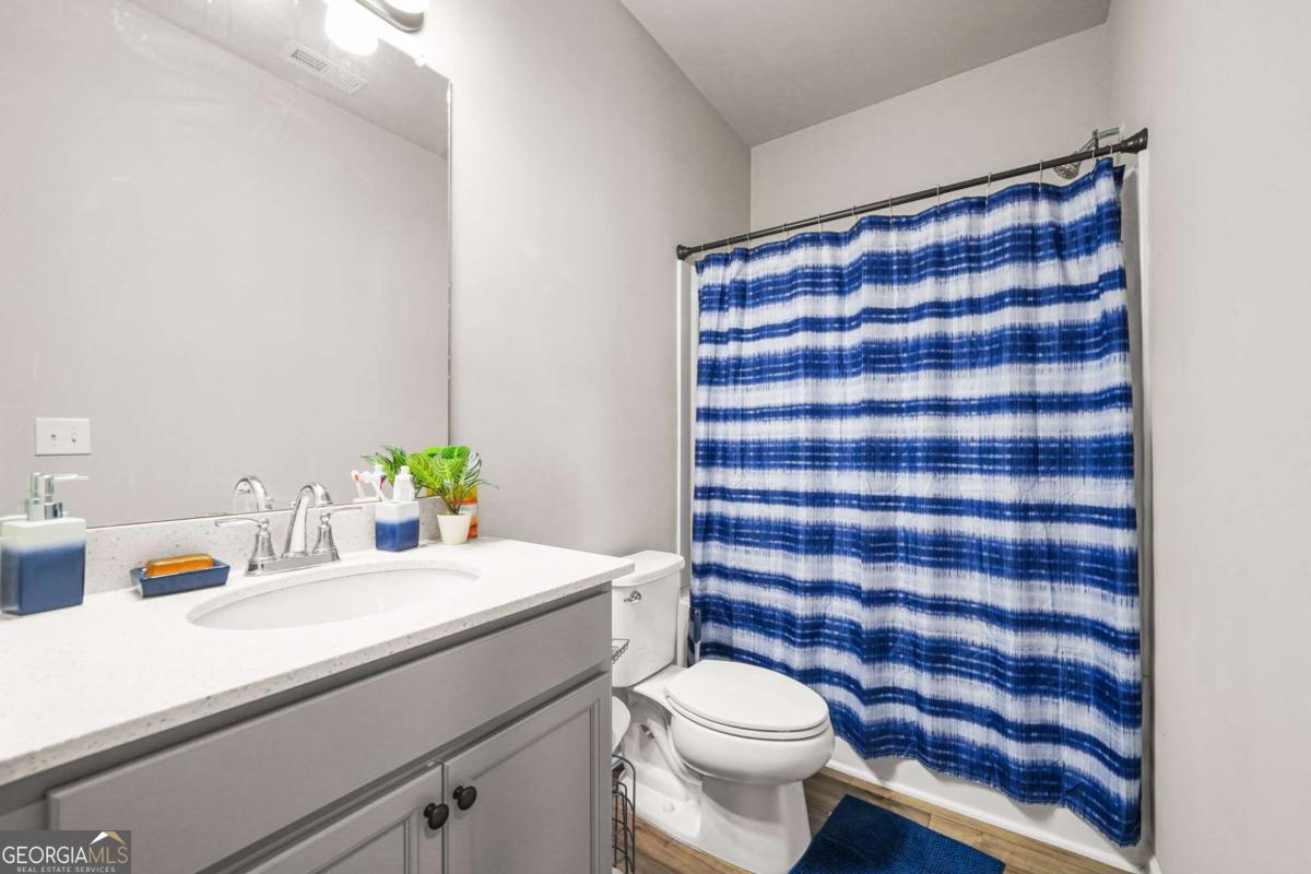 1729 Cadence Street Property Photo 15