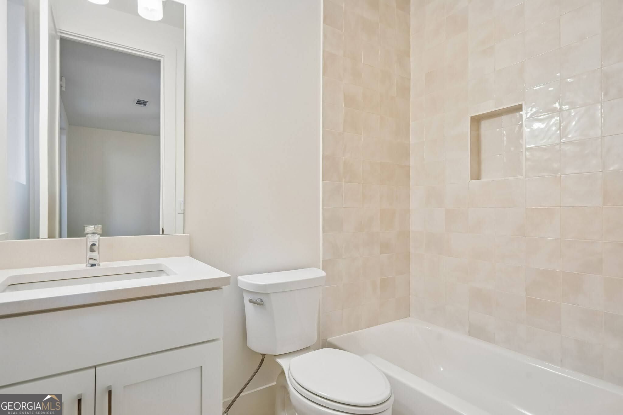 420 Cedar Dust Drive Property Photo 7