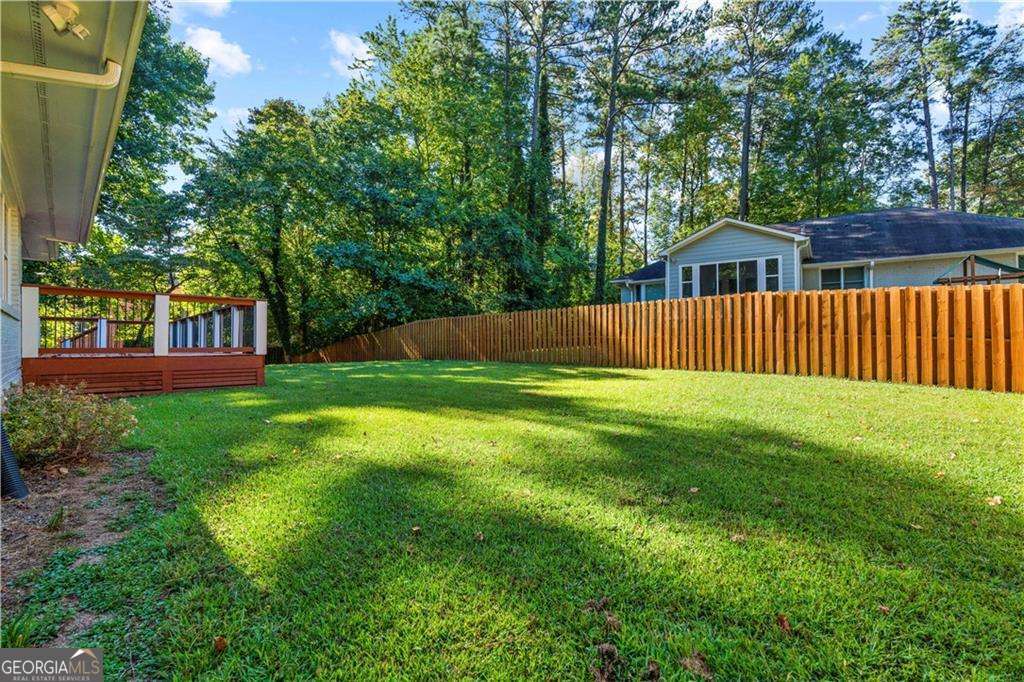 1841 Gainsborough Drive Property Photo 21