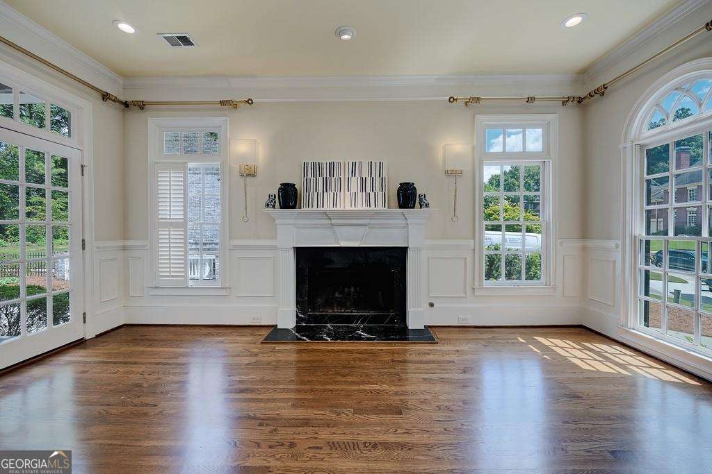 3014 Greendale Drive Nw Property Photo 6