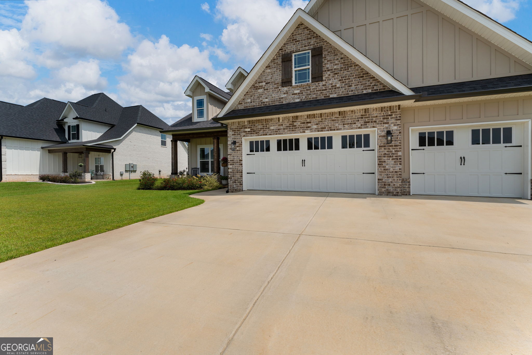 213 Old Hollow Way Property Photo 4