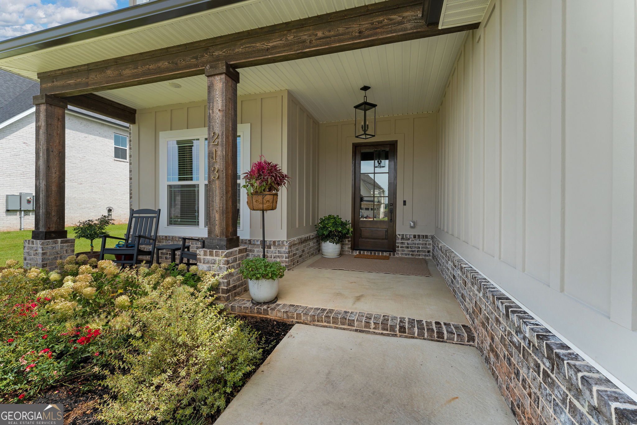 213 Old Hollow Way Property Photo 6