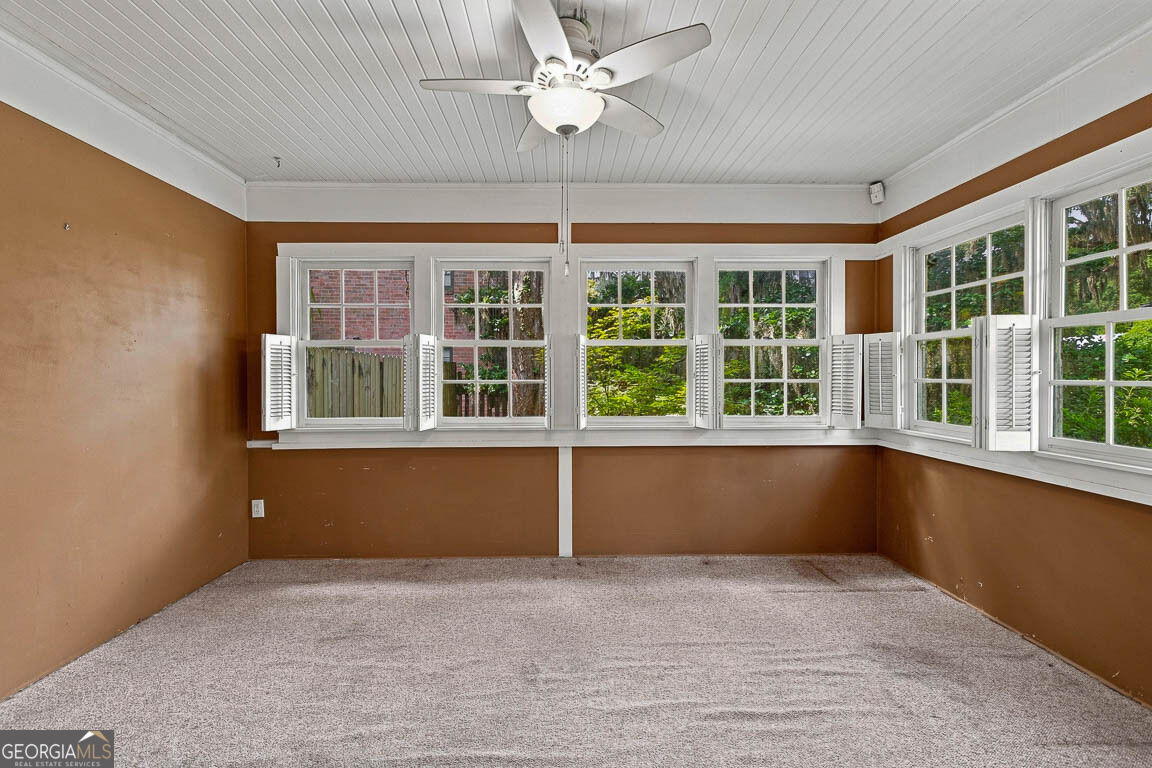 1222 Pine Avenue Property Photo 7