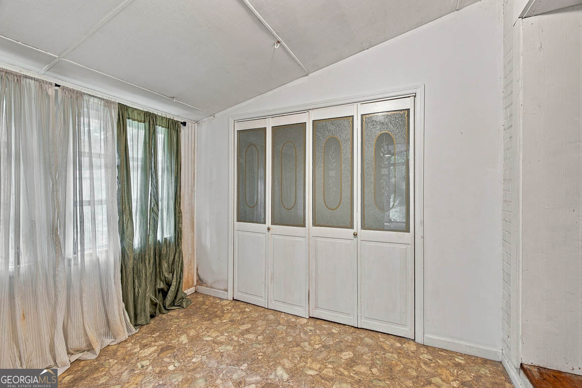 1222 Pine Avenue Property Photo 14