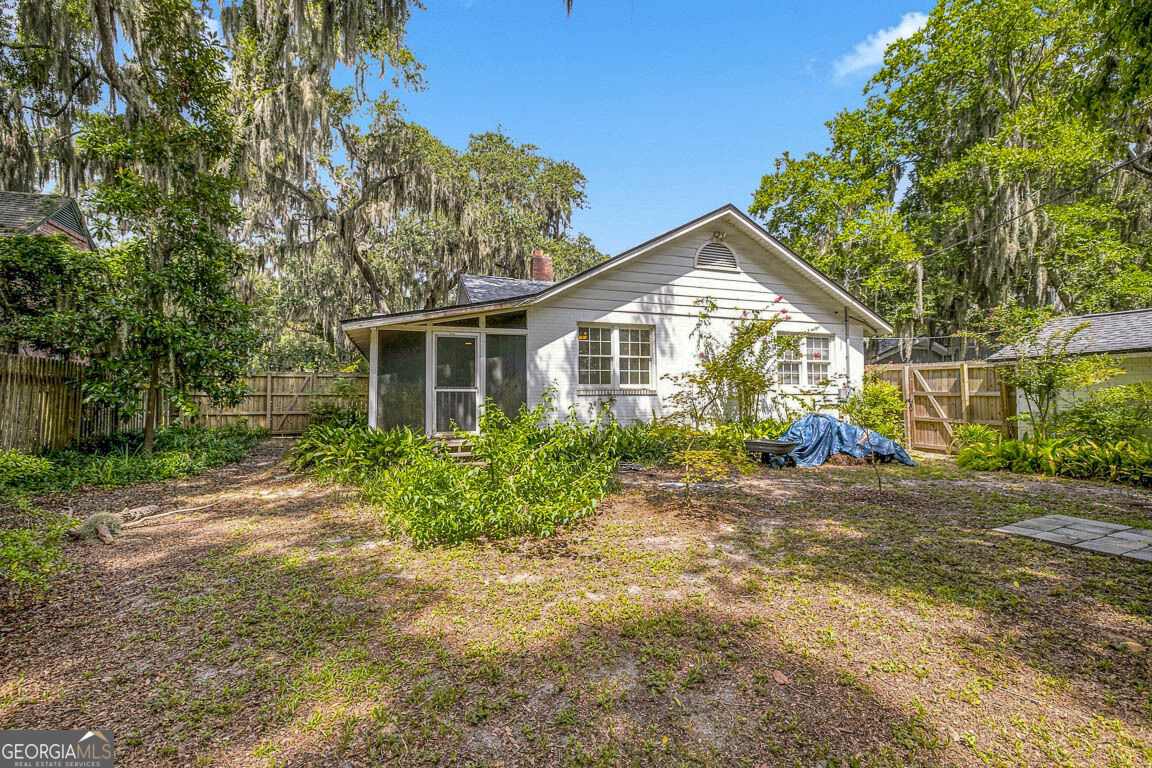 1222 Pine Avenue Property Photo 26