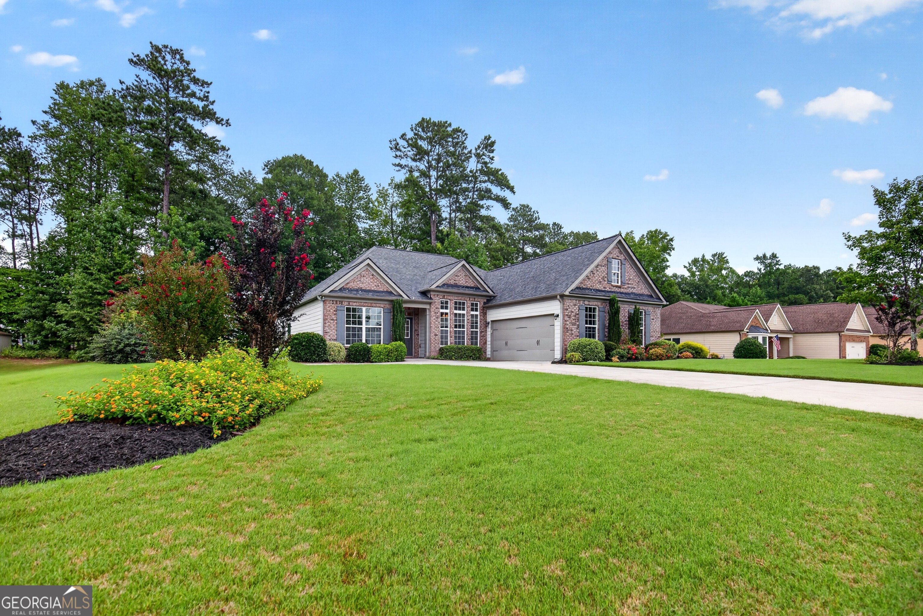 155 Savannah Drive Property Photo 4