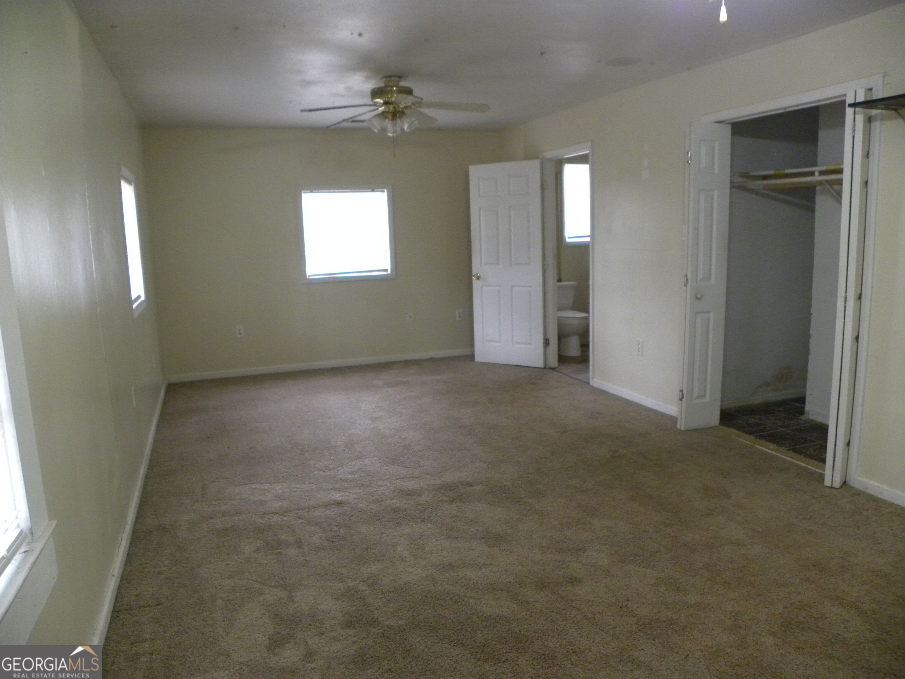 113 Maple Street Property Photo 4