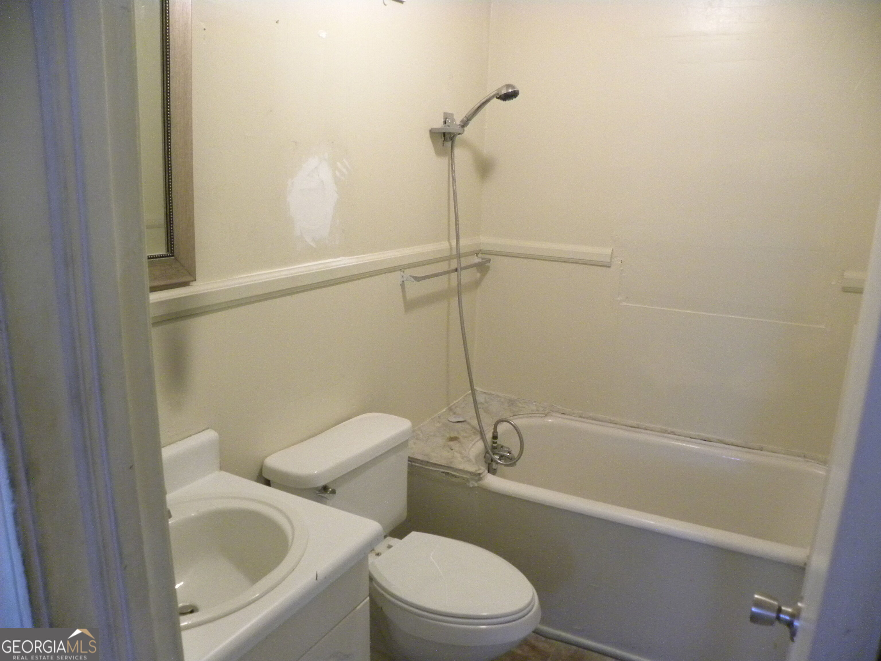 113 Maple Street Property Photo 5