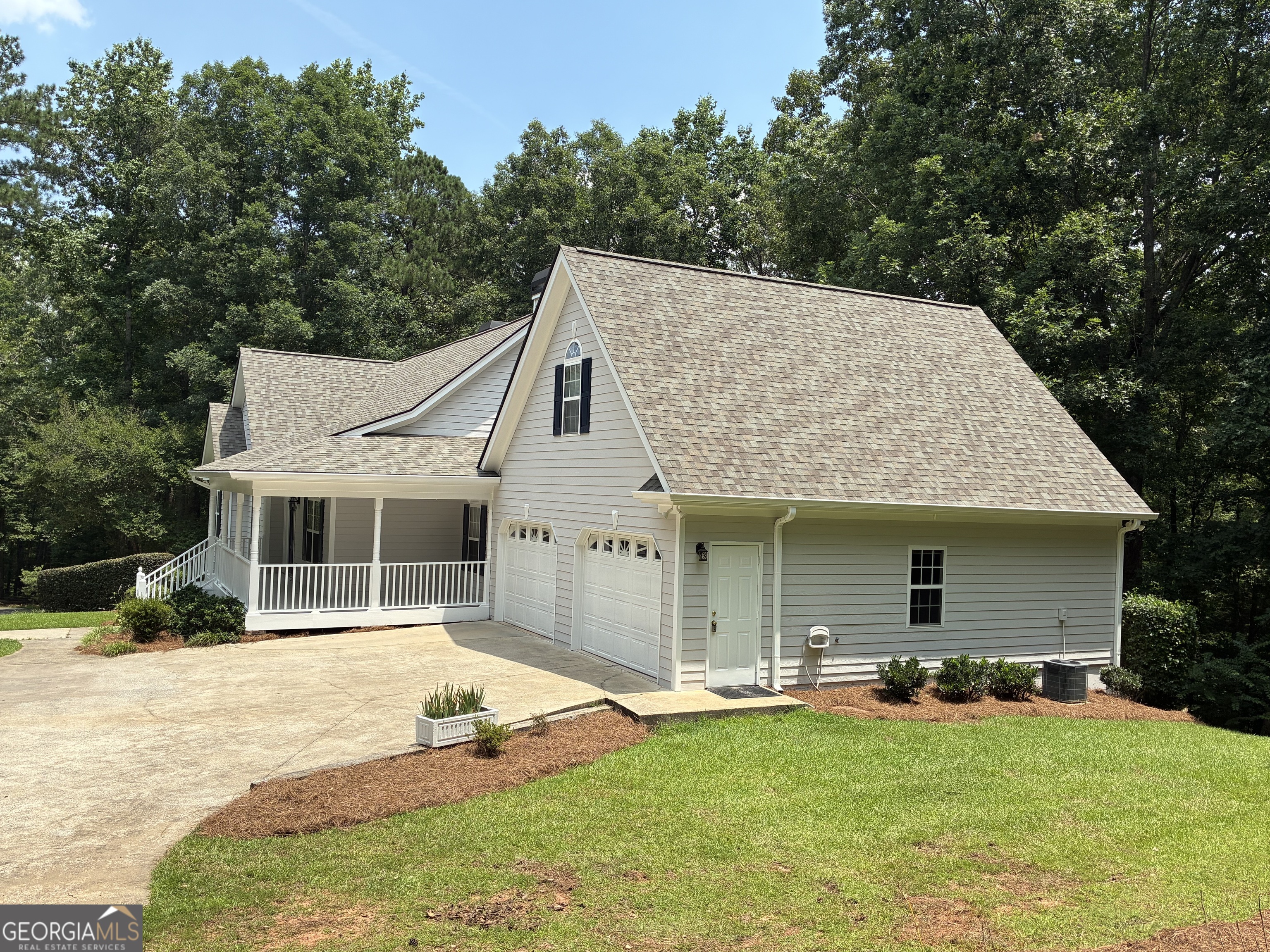 4580 Liberty Road Property Photo 2