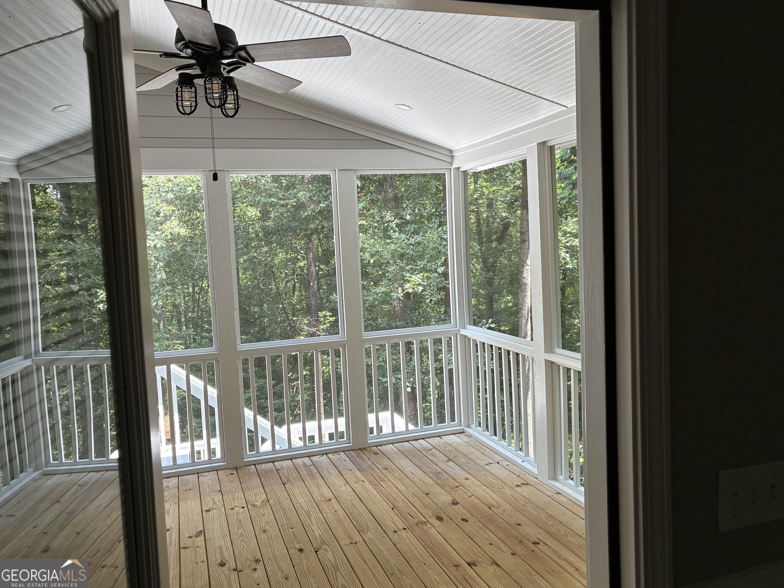 4580 Liberty Road Property Photo 6