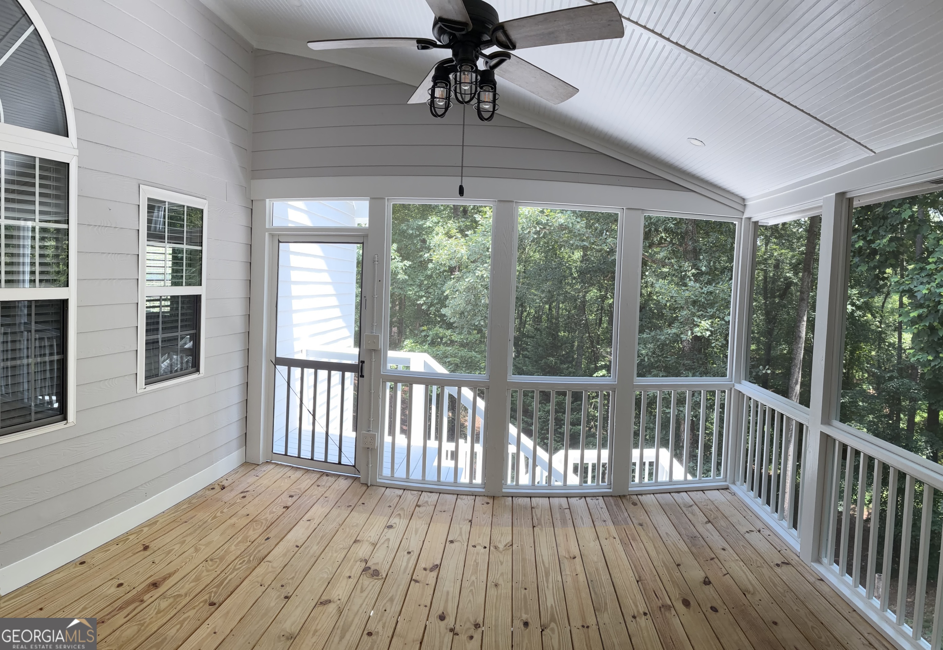 4580 Liberty Road Property Photo 9