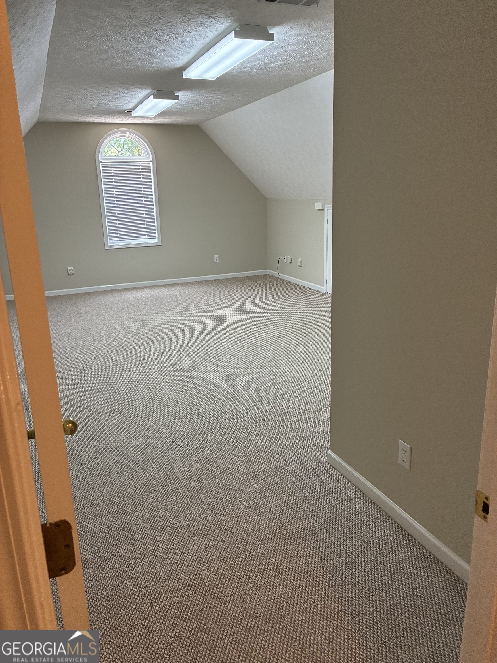 4580 Liberty Road Property Photo 11