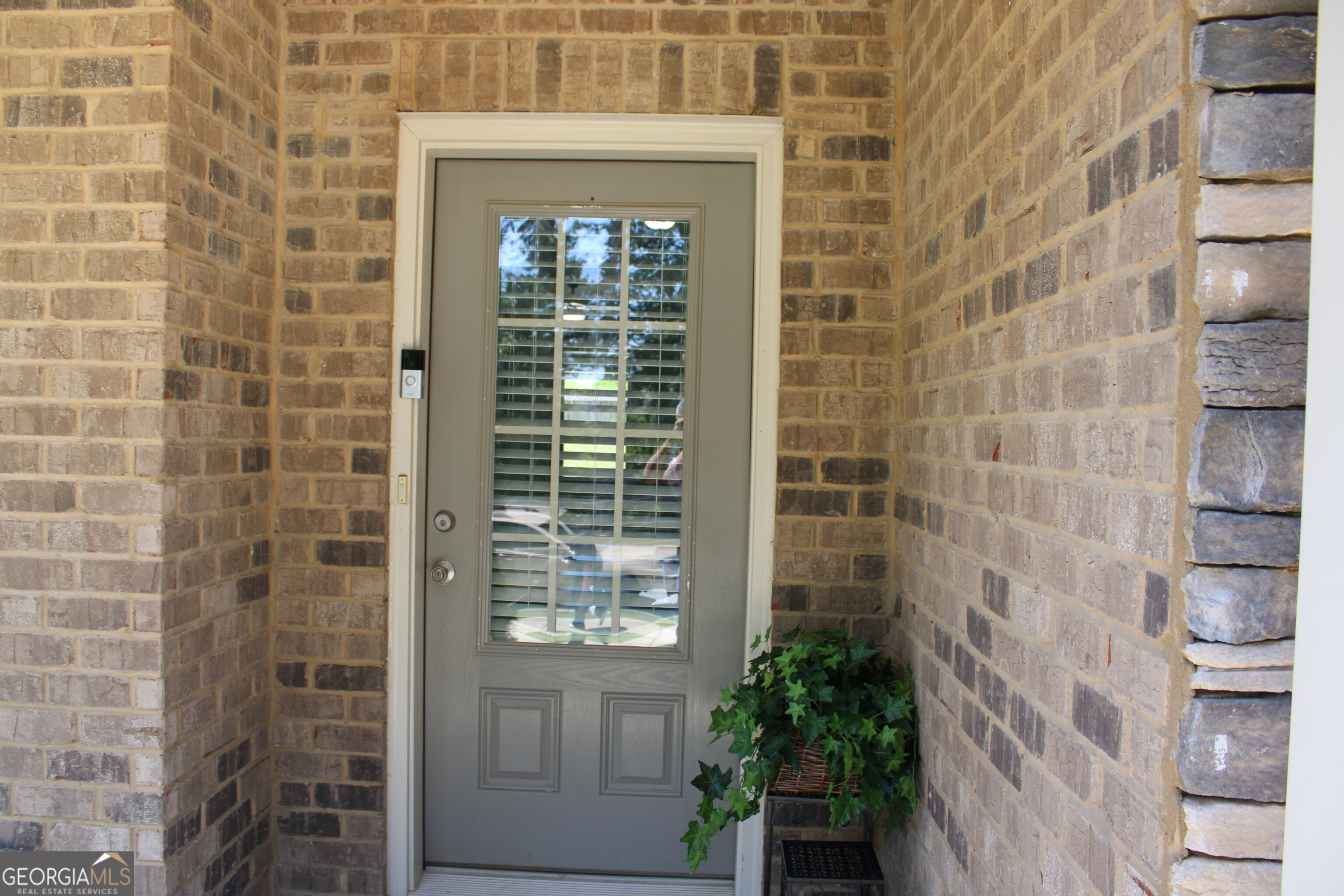 417 Oaklawn Park Property Photo 4