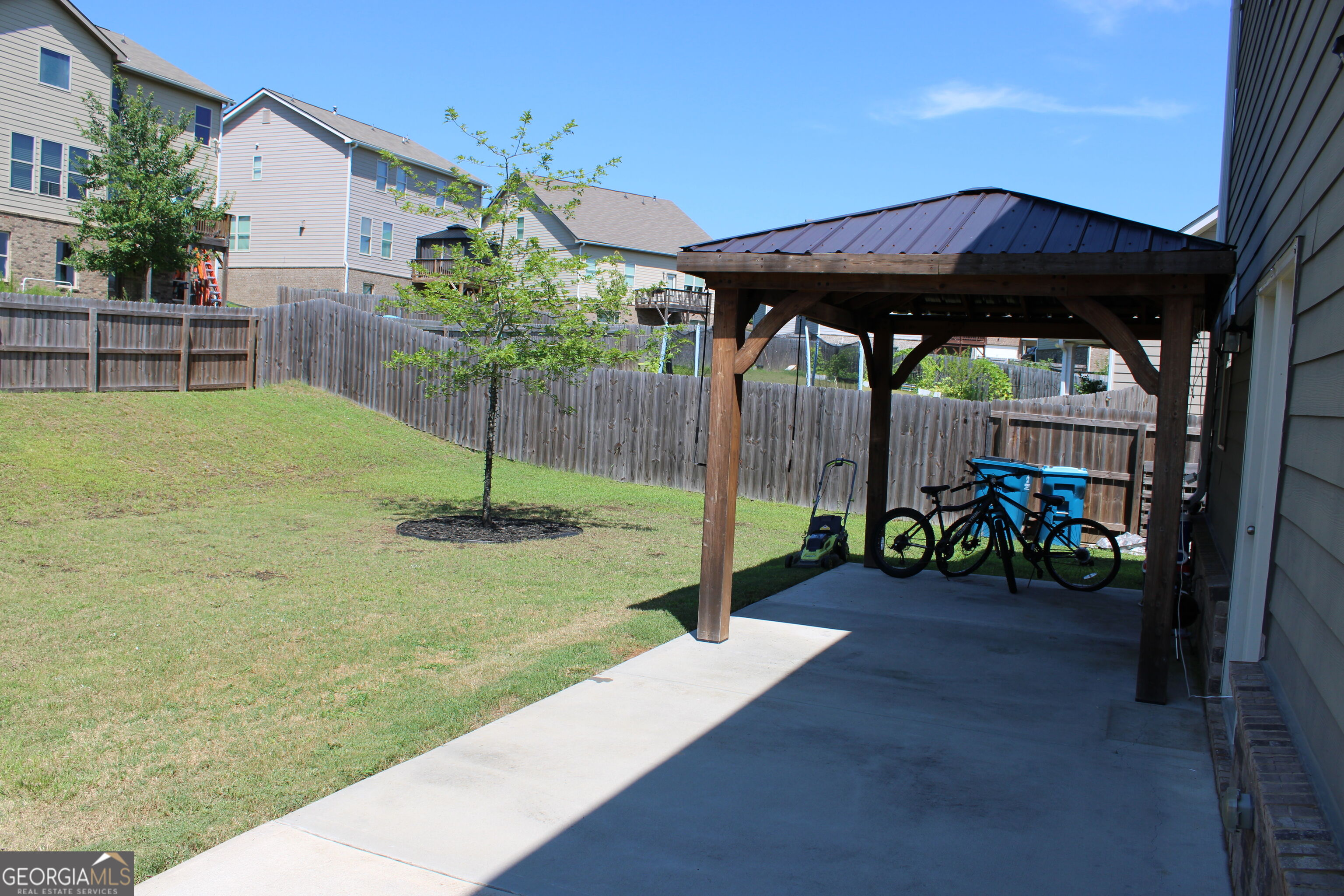 417 Oaklawn Park Property Photo 11