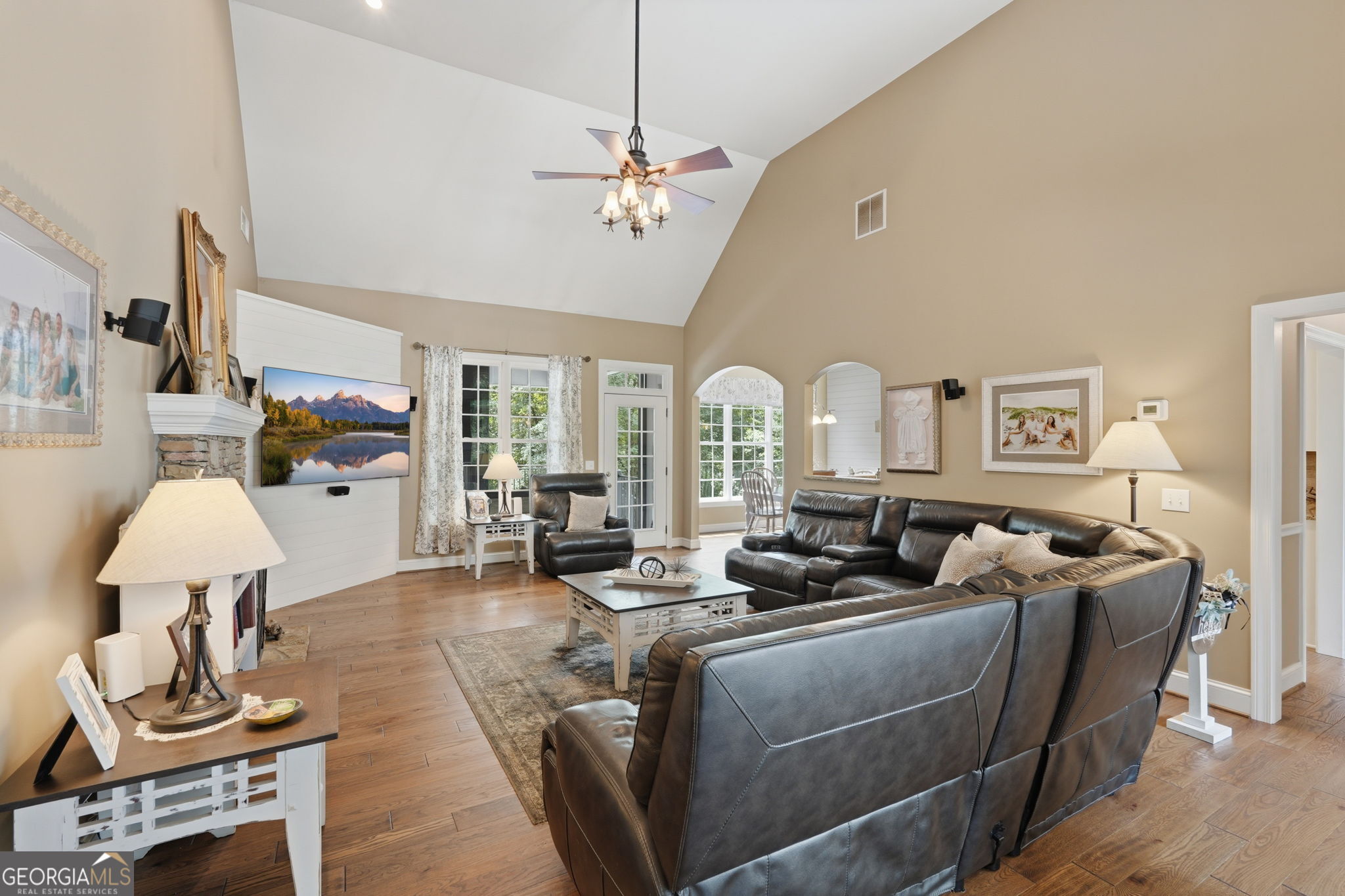 8665 Bay Drive Property Photo 12