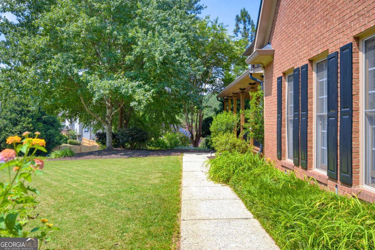 4814 Galloways Farm Court Property Photo 3