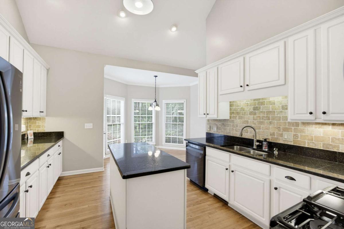 4814 Galloways Farm Court Property Photo 11