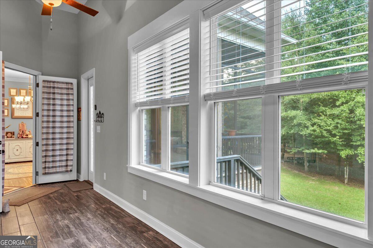 223 Yale Circle Property Photo 24