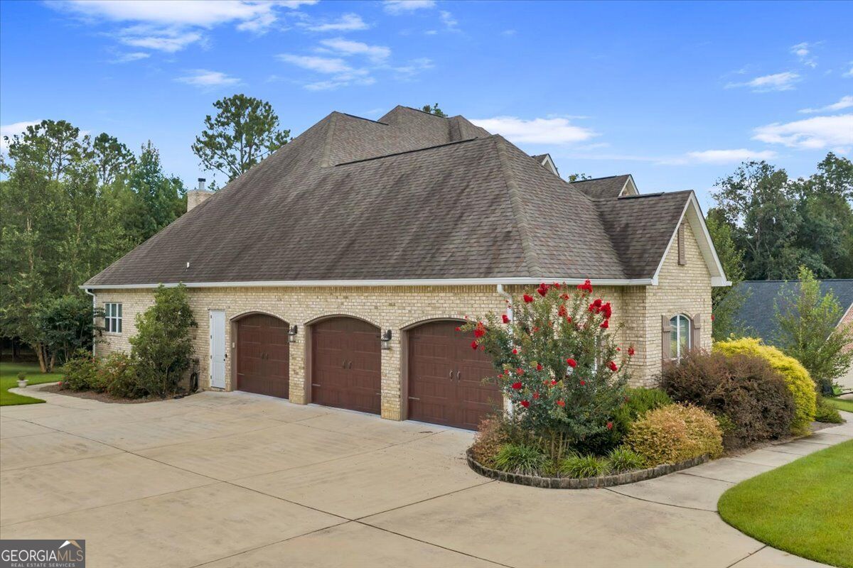 223 Yale Circle Property Photo 66