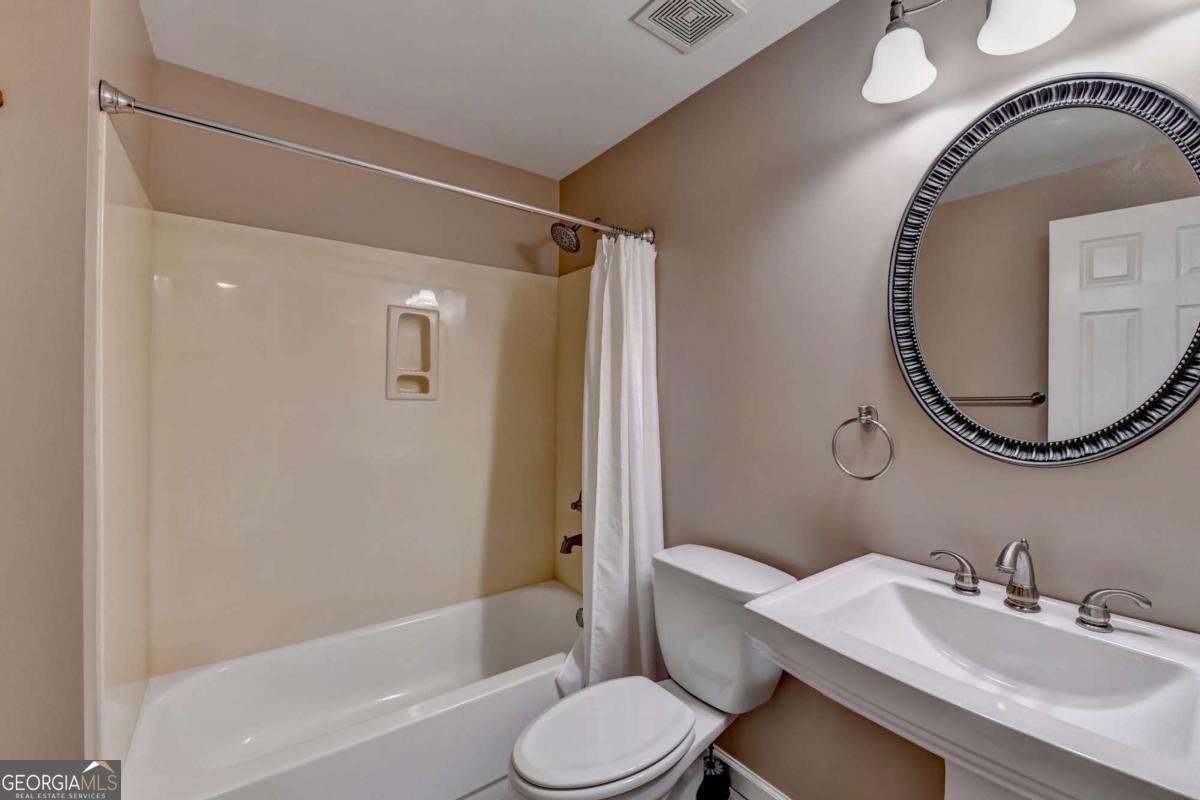 3781 Devenwood Way Property Photo 36