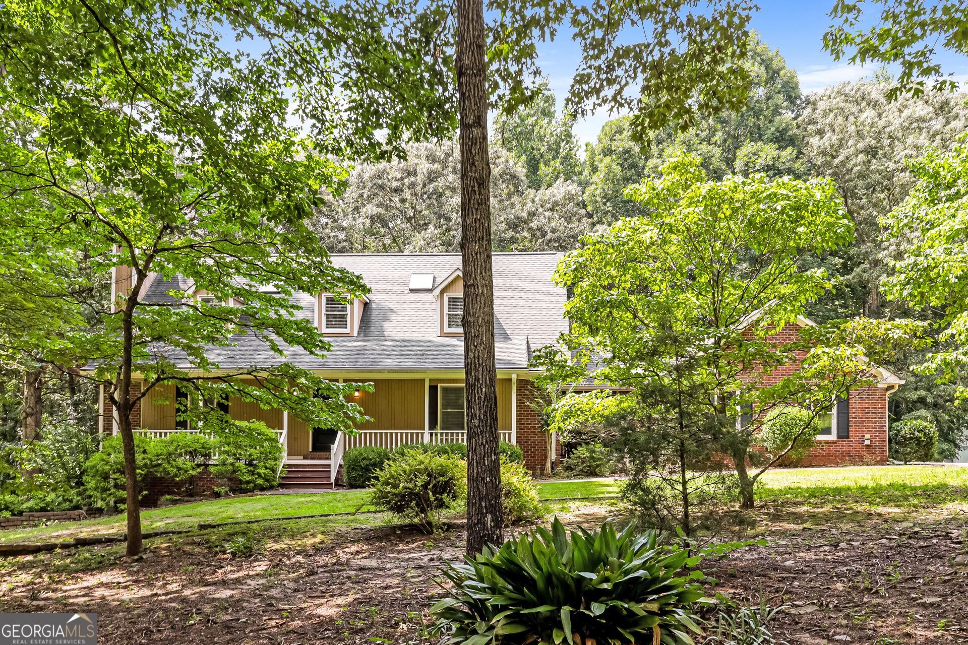 8183 Silver Oaks Court Property Photo 1