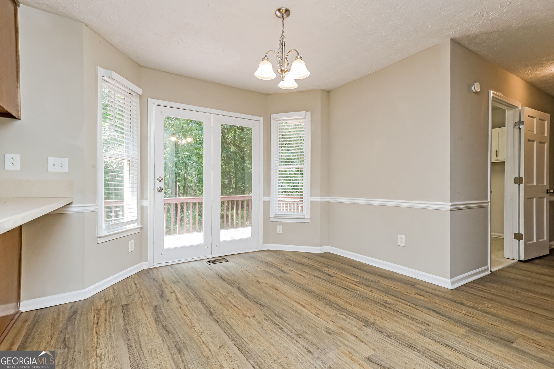 8183 Silver Oaks Court Property Photo 6