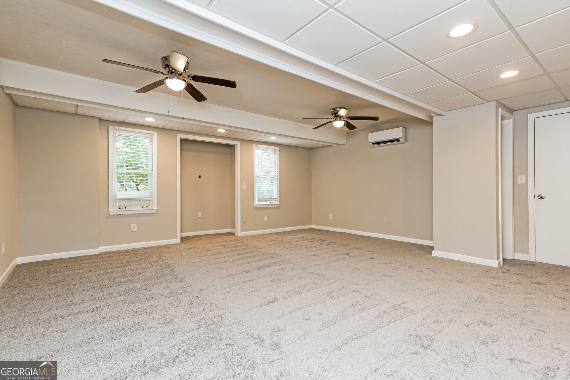 8183 Silver Oaks Court Property Photo 9